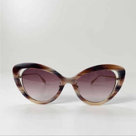 Alexander McQueen cat eye sunglasses main image 7